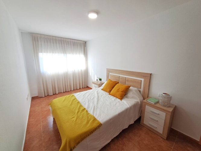 3578784-dormitorio-principal-primer-plano-espinardo-2b
